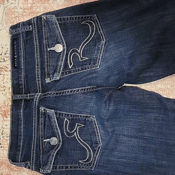 Rock & Republic Kendall Dark Wash White Stitch Straight Leg Jeans - Size 6 - Picture 4 of 9
